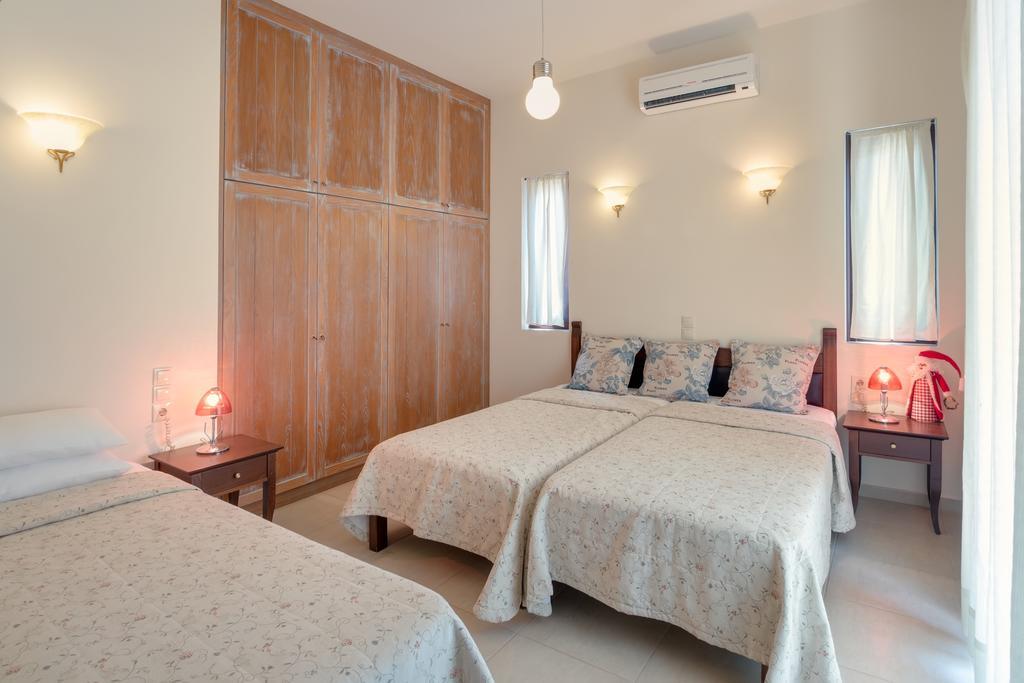 Sea Views At Villa Anemomylos With Heated Pool, Ping Pong And Tennis Agia Pelagia 객실 사진