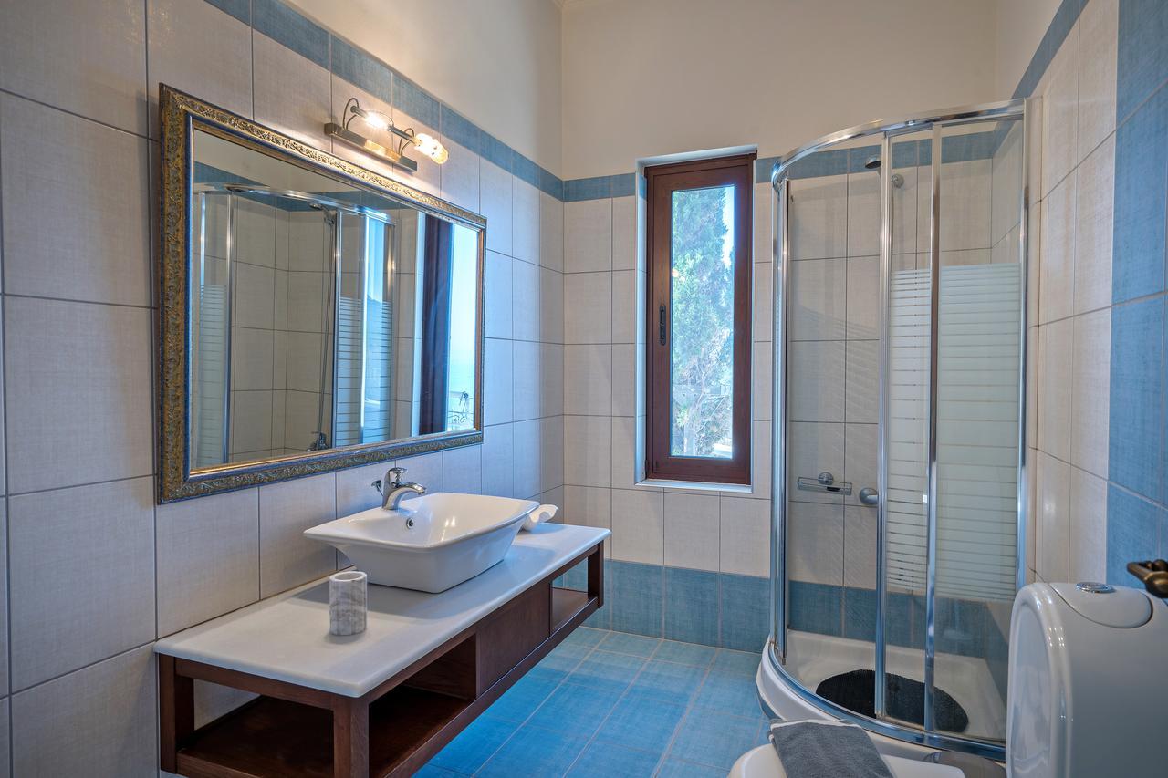 Sea Views At Villa Anemomylos With Heated Pool, Ping Pong And Tennis Agia Pelagia 외부 사진