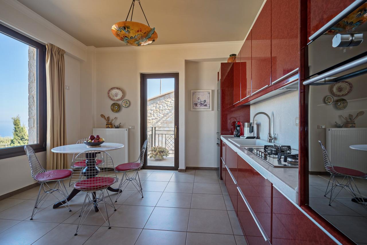 Sea Views At Villa Anemomylos With Heated Pool, Ping Pong And Tennis Agia Pelagia 외부 사진