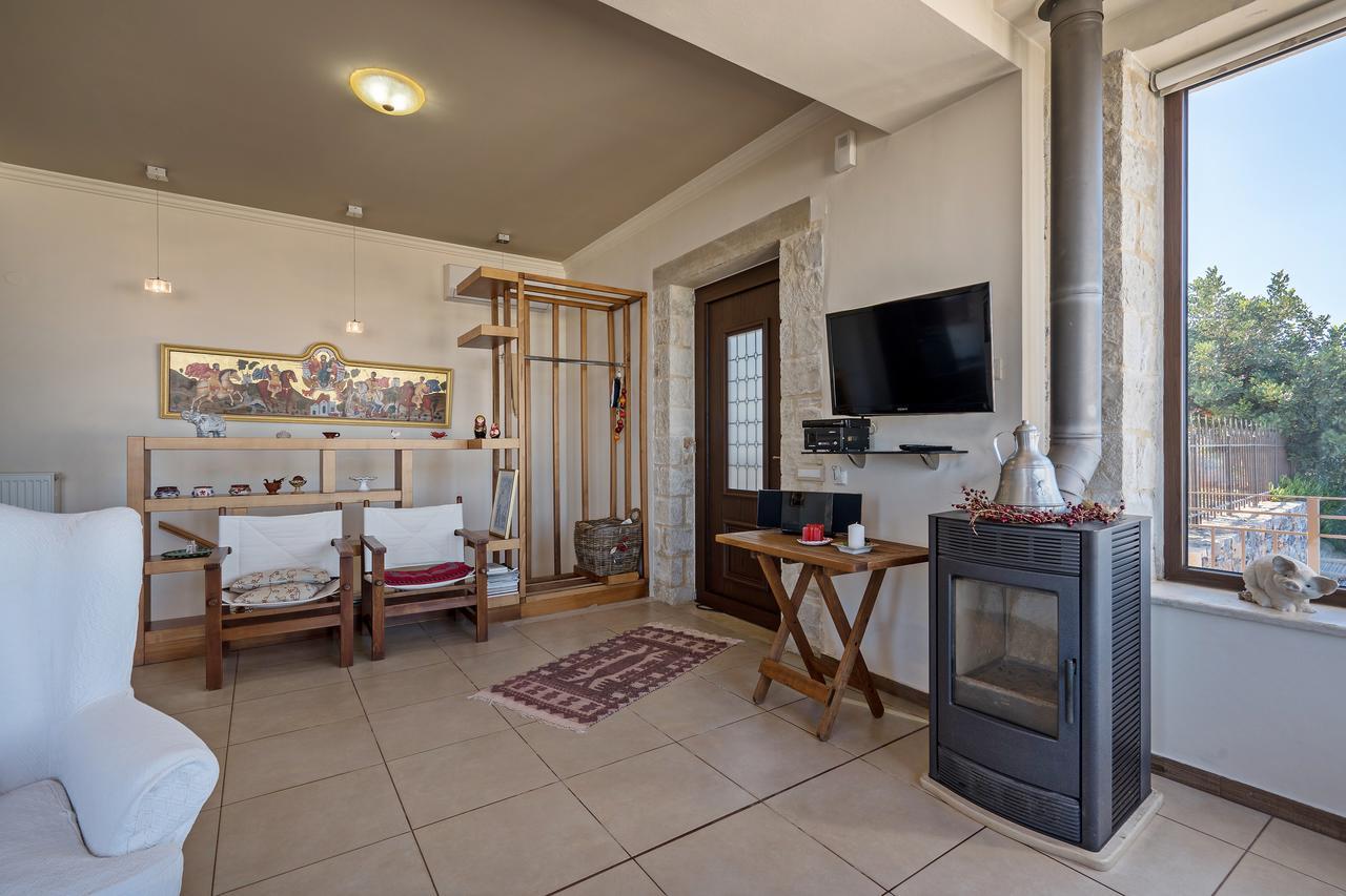 Sea Views At Villa Anemomylos With Heated Pool, Ping Pong And Tennis Agia Pelagia 외부 사진